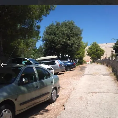 Autocamp Panorama Apartman Grebastica